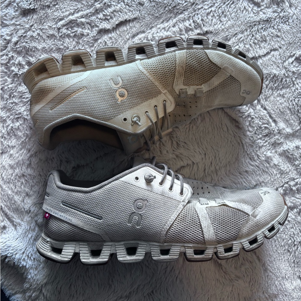 Oncloud sneakers